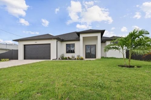 2512 31st St, Cape Coral, FL 33914-4752