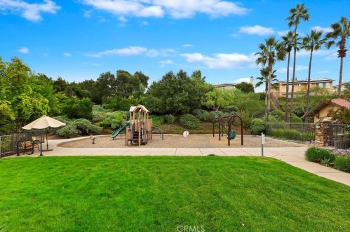 3745 Hollingsworth Rd, Altadena CA  91001-3857 exterior