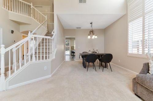 4533 Visions Dr, Turlock CA  95382-8332 exterior