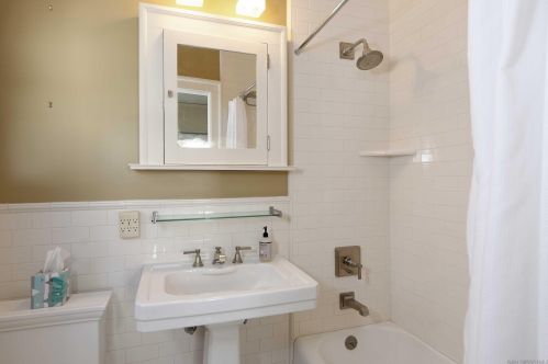 126 Spruce St, San Diego CA  92103-5525 exterior