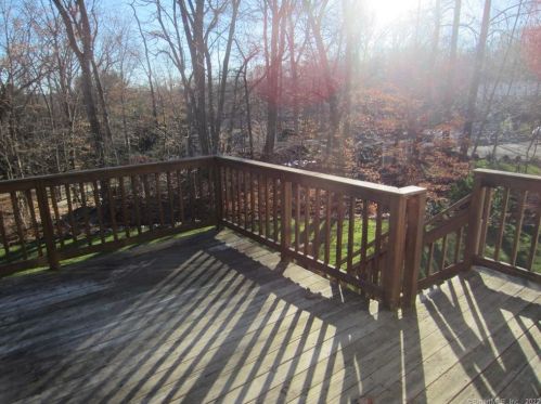 25 September Ln, Huntington CT  06484-5754 exterior