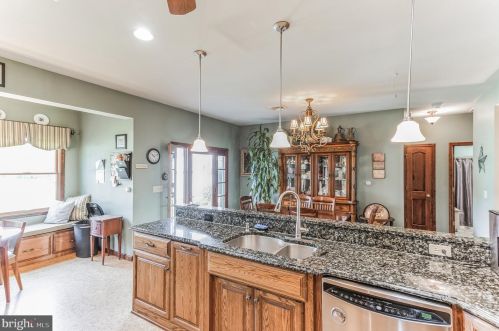 318 Commissioners Pike, Pilesgrove NJ 08098-2035 exterior