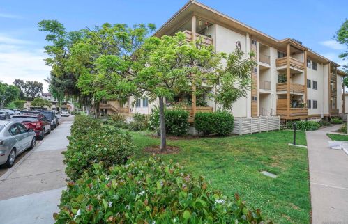 2628 Worden St, San Diego, CA 92110-5875
