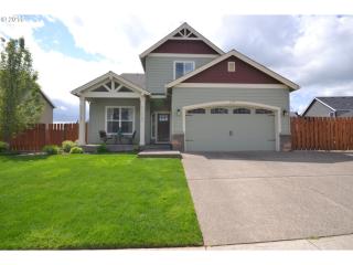 1375 Gardiner Dr, Estacada, OR 97023-9347