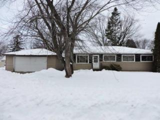 304 Sumner St, Weyauwega, WI 54983-8975
