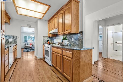 24661 Townsend Ave, Hayward, CA 94544-1148