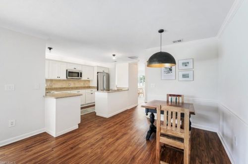 28379 Las Palmas Cir, Bonita Springs FL  34135-6839 exterior