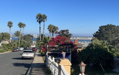 3411 Hill St, San Diego, CA 92106-2416