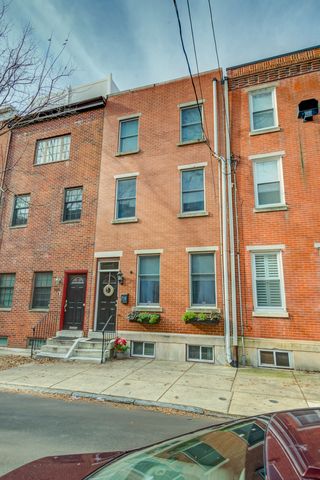 718 Marvine St, Philadelphia PA  19147-1914 exterior
