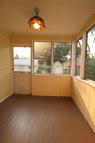 35 Lincoln Ave, London OH  43140-1579 exterior