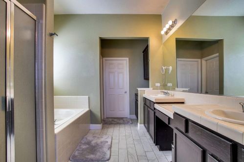3112 Edgeview Dr, Modesto CA  95355-7302 exterior