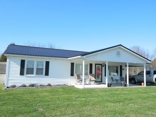 140 Lynnside Dr, Thomas Bridge, VA 24354-9664