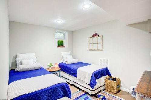 426 Buckhorn Dr, Belvidere NJ  07823-2707 exterior