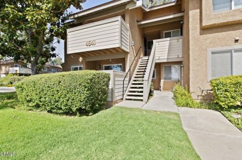 4541 Alamo St, Simi Valley CA  93063-1787 exterior