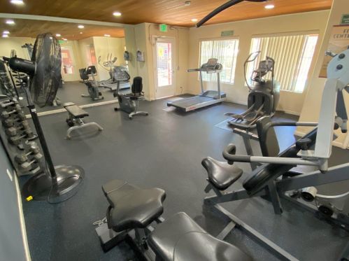 1054 Yarwood Ct, San Jose CA  95128-4727 exterior