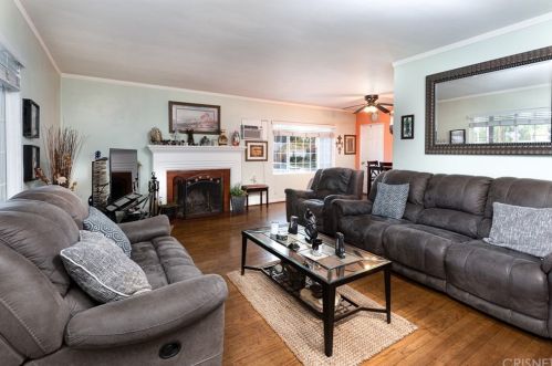 6201 Kraft Ave, North Hollywood CA  91606-4123 exterior