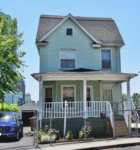 14 Vernon Pl, Stamford, CT 06902-2341