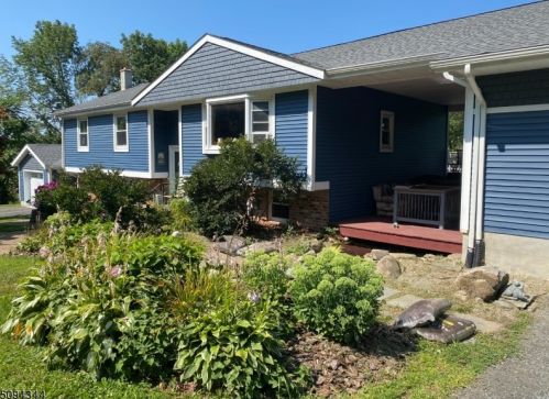 40 Wykertown Rd, Wantage, NJ 07461-2811