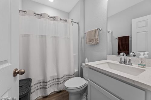 2436 4 St, Cape Coral FL  33909-1923 exterior