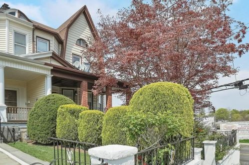 1 Lafayette St, New Rochelle, NY 10805-3907