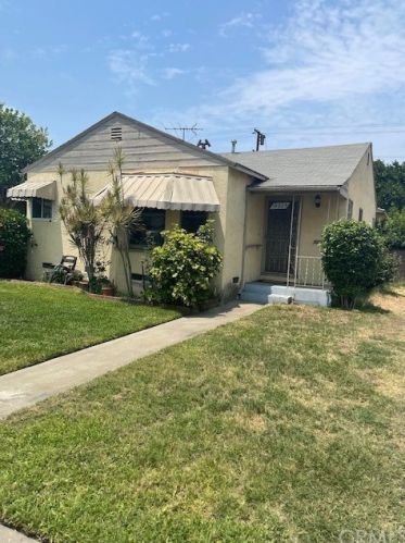 10229 Virginia Ave, South Gate, CA 90280-6567