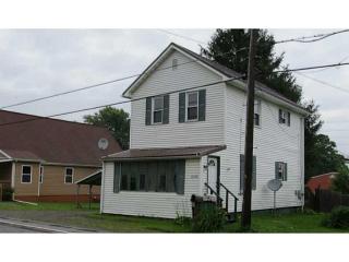 6652 Main St, Hartstown, PA 16131-3418