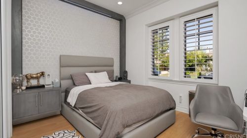 3825 Prado Del Trigo, Calabasas CA  91302-3638 exterior