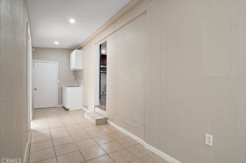 691 Date Ave, Rialto CA  92376-7006 exterior