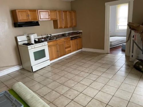 824 Philadelphia St, Covington, KY 41011-1255