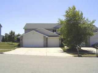 122 Windsor Ave, Cottage Grove WI  53527-9176 exterior