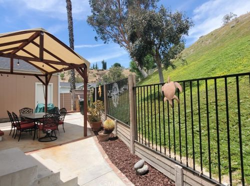 20077 Summit View Ct, Santa Clarita CA  91351-5709 exterior