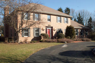 18840 Alta Vista Dr, Brookfield, WI 53045-4885