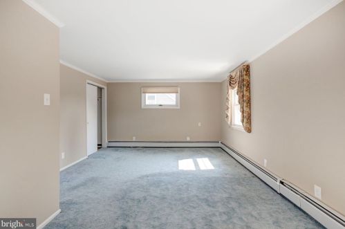 848 Woodlawn Dr, Lansdale PA  19446-4516 exterior