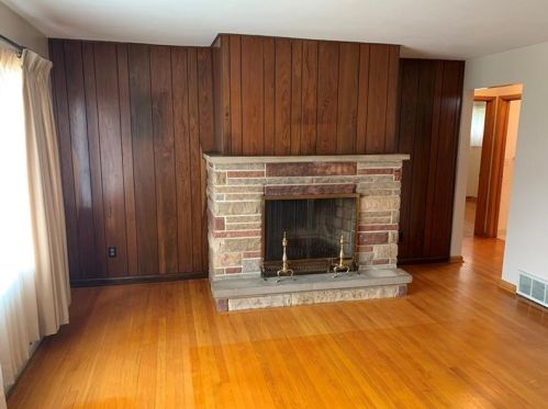 1010 Haig St, Hermitage, PA 16146-2855