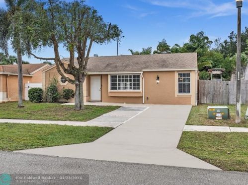 18857 Cloud Lake Cir, Boca Raton FL  33496-2130 exterior