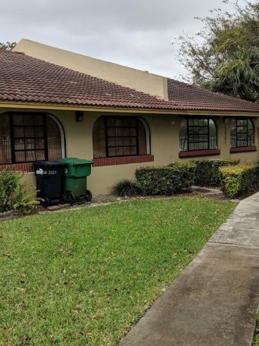 11709 103rd Ln, Miami, FL 33186-8537