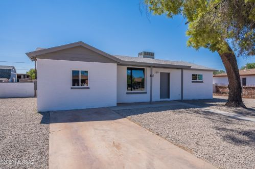857 Mossman Rd, Tucson, AZ 85706-5640