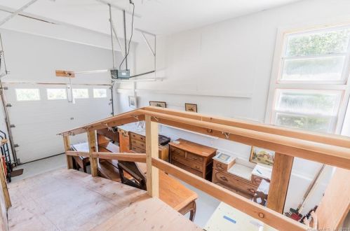 21 Greenfield St, Waterford CT  06385-3907 exterior