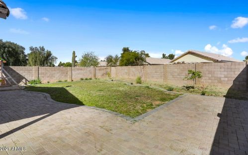 15726 Cottonwood St, Sun City AZ  85374-1439 exterior