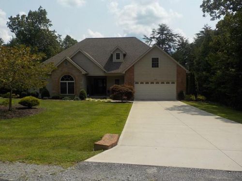 120 Flossmoor Cir, Crossville, TN 38558-7700