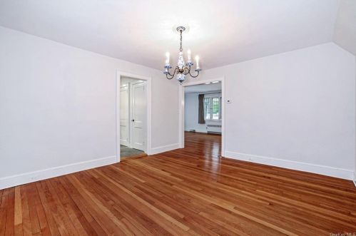 23 Lewis Ave, Hartsdale NY  10530-2803 exterior