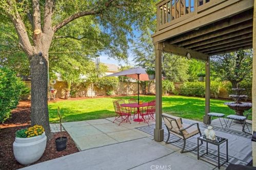 43652 Rialto Dr, Lancaster CA 93535-6156 exterior