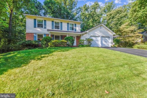 9205 Shotgun Ct, Springfield, VA 22153-1444