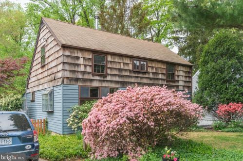 44 Eastwood Rd, Berwyn, PA 19312-1611