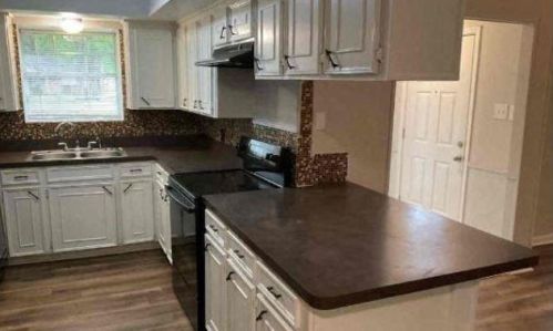 18061 Whispering Pines Dr, Conroe TX  77302-5657 exterior