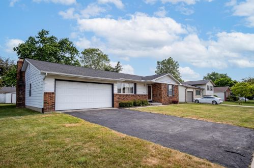 2294 Park Ridge Dr, Darbydale, OH 43123-1820