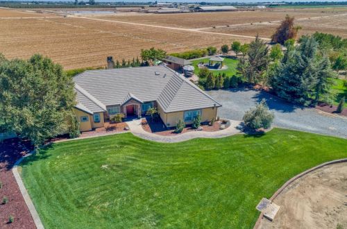 7286 Washington Rd, Hilmar, CA 95324-9716