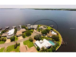 5215 Arlington Rd, Palmetto, FL 34221-8956