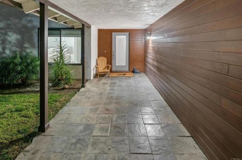 5206 Soledad Rd, San Diego, CA 92109-1410