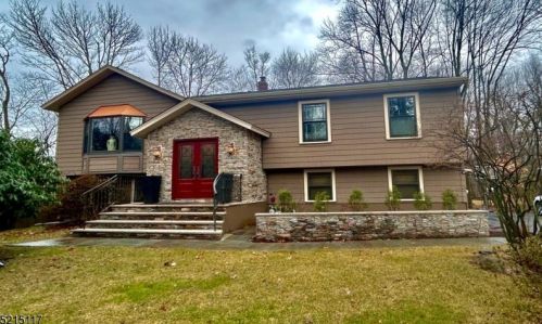 119 Rolling Ridge Rd, West Milford Lakes NJ  07480-2929 exterior